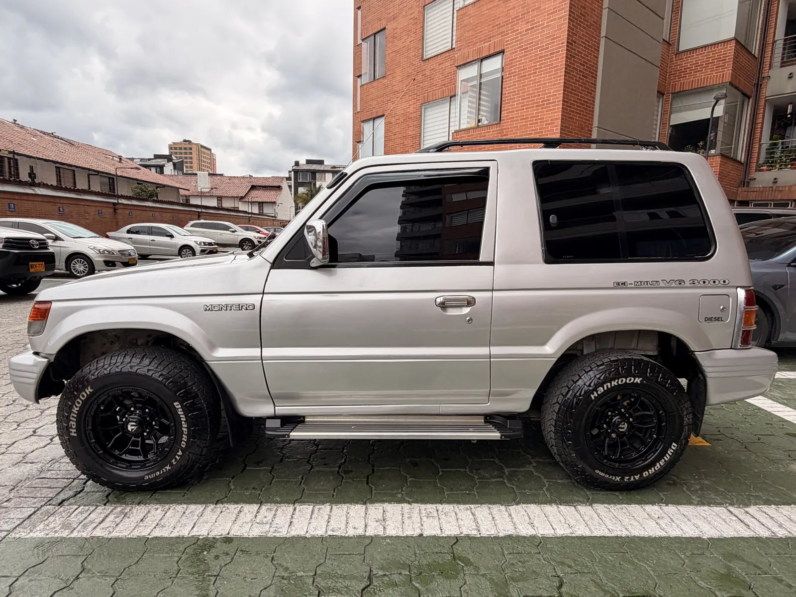MITSUBISHI MONTERO 3.0 HARDTOP 2010
