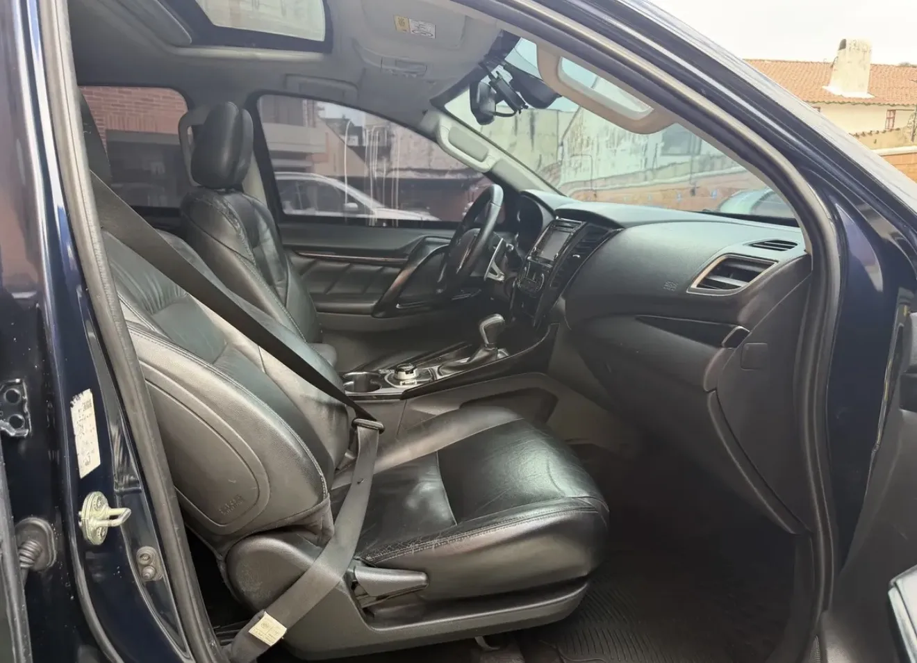 MITSUBISHI MONTERO SPORT GASOLINA 2018