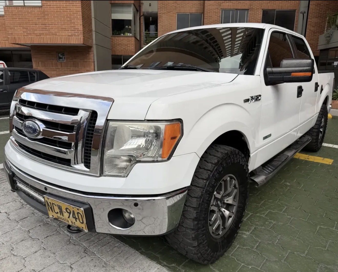 FORD F150 XLT 2012