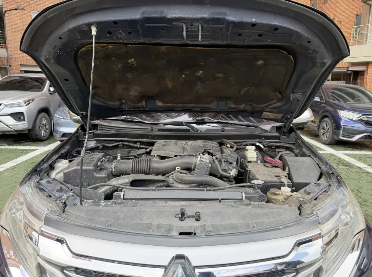 MITSUBISHI MONTERO SPORT GASOLINA 2018