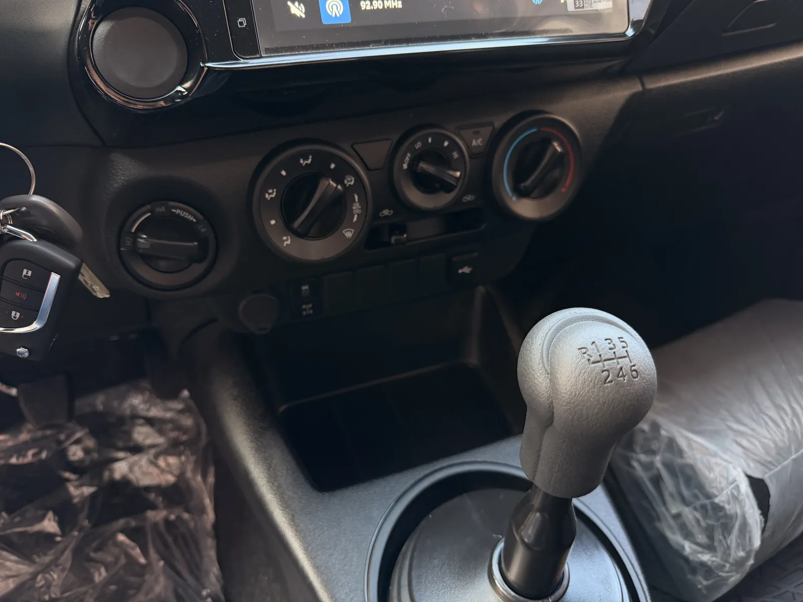 TOYOTA HILUX 2.4 DIÉSEL 4X4 2027