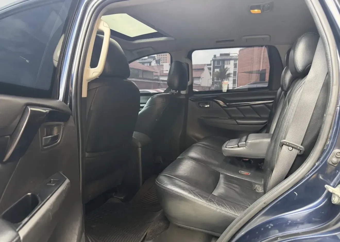 MITSUBISHI MONTERO SPORT GASOLINA 2018