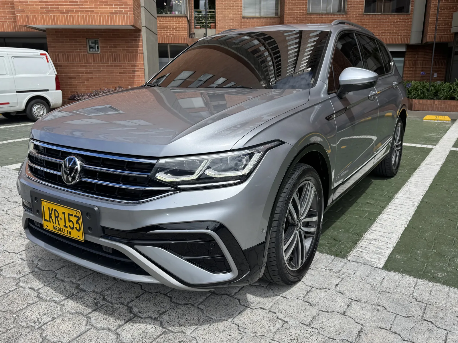 Volkswagen Tiguan Elegance 2.0cc 2022
